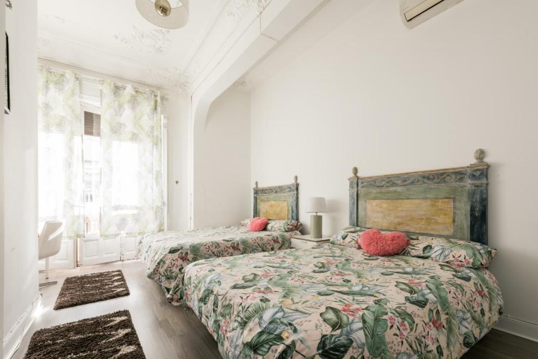 M&F 7 Rooms/7 Bathrooms Over Gran Via مدريد المظهر الخارجي الصورة