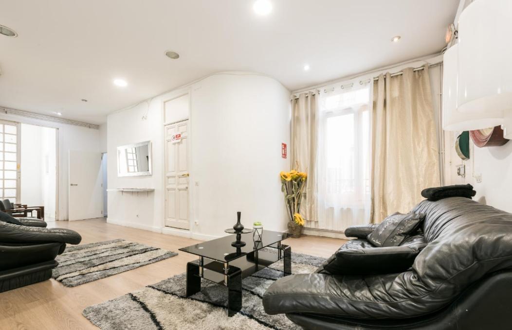 M&F 7 Rooms/7 Bathrooms Over Gran Via مدريد المظهر الخارجي الصورة