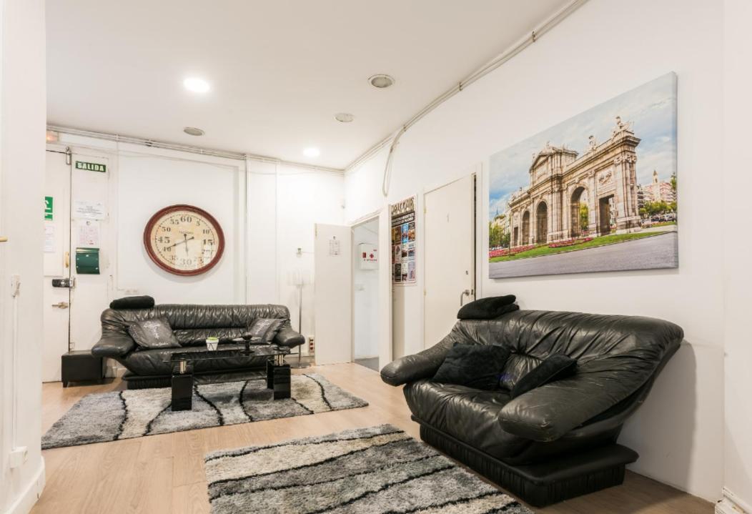 M&F 7 Rooms/7 Bathrooms Over Gran Via مدريد المظهر الخارجي الصورة