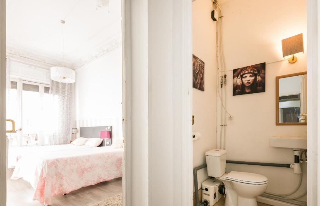 M&F 7 Rooms/7 Bathrooms Over Gran Via مدريد المظهر الخارجي الصورة