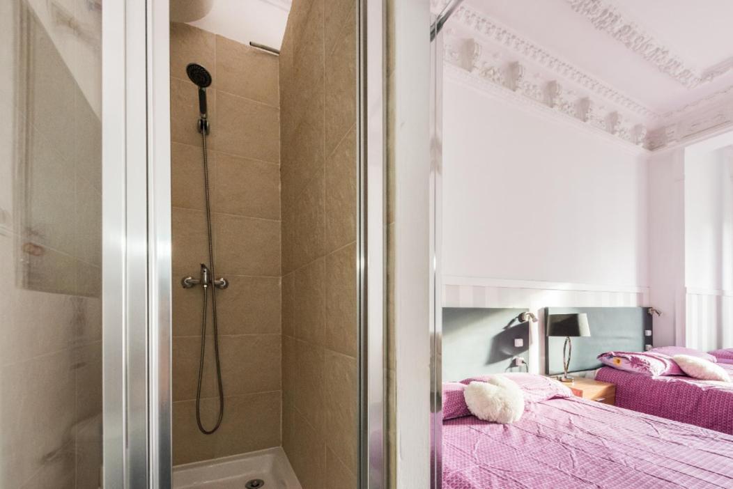 M&F 7 Rooms/7 Bathrooms Over Gran Via مدريد المظهر الخارجي الصورة