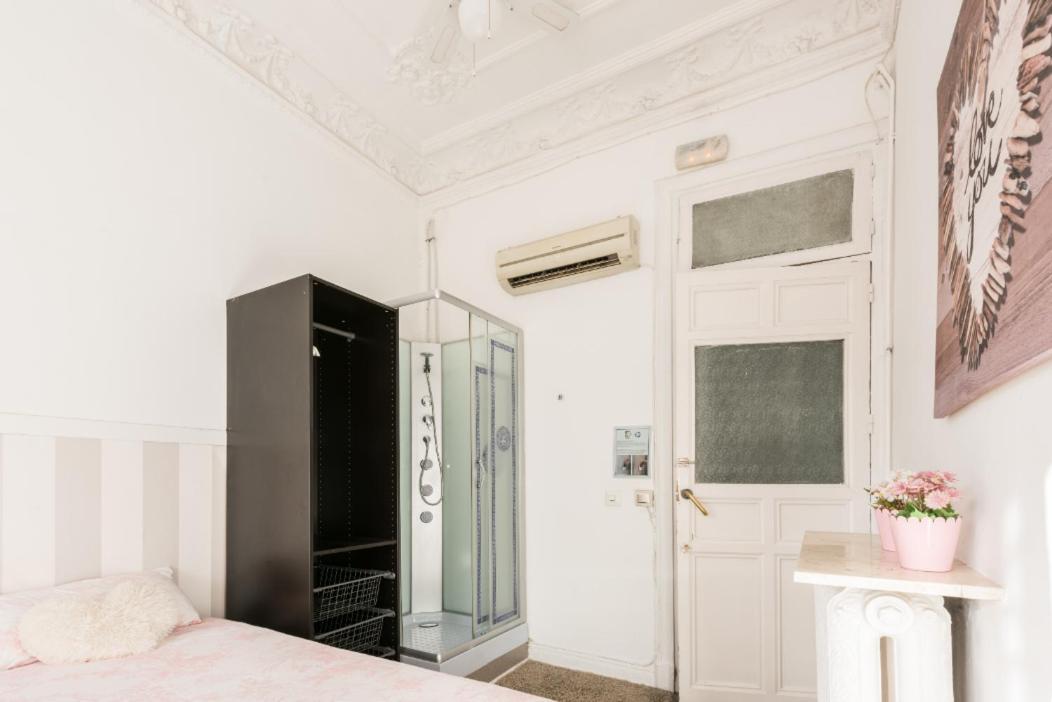 M&F 7 Rooms/7 Bathrooms Over Gran Via مدريد المظهر الخارجي الصورة