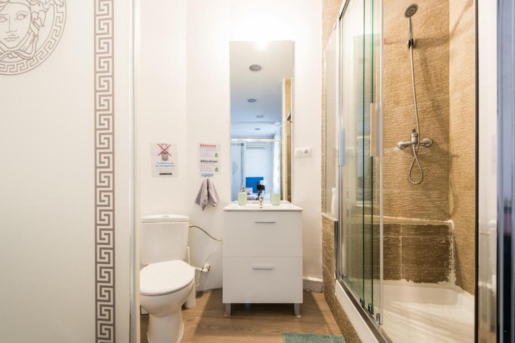 M&F 7 Rooms/7 Bathrooms Over Gran Via مدريد المظهر الخارجي الصورة